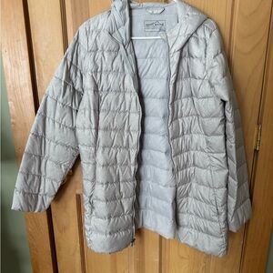 Eddie Bauer Women's Light Gray Puffer Jacket